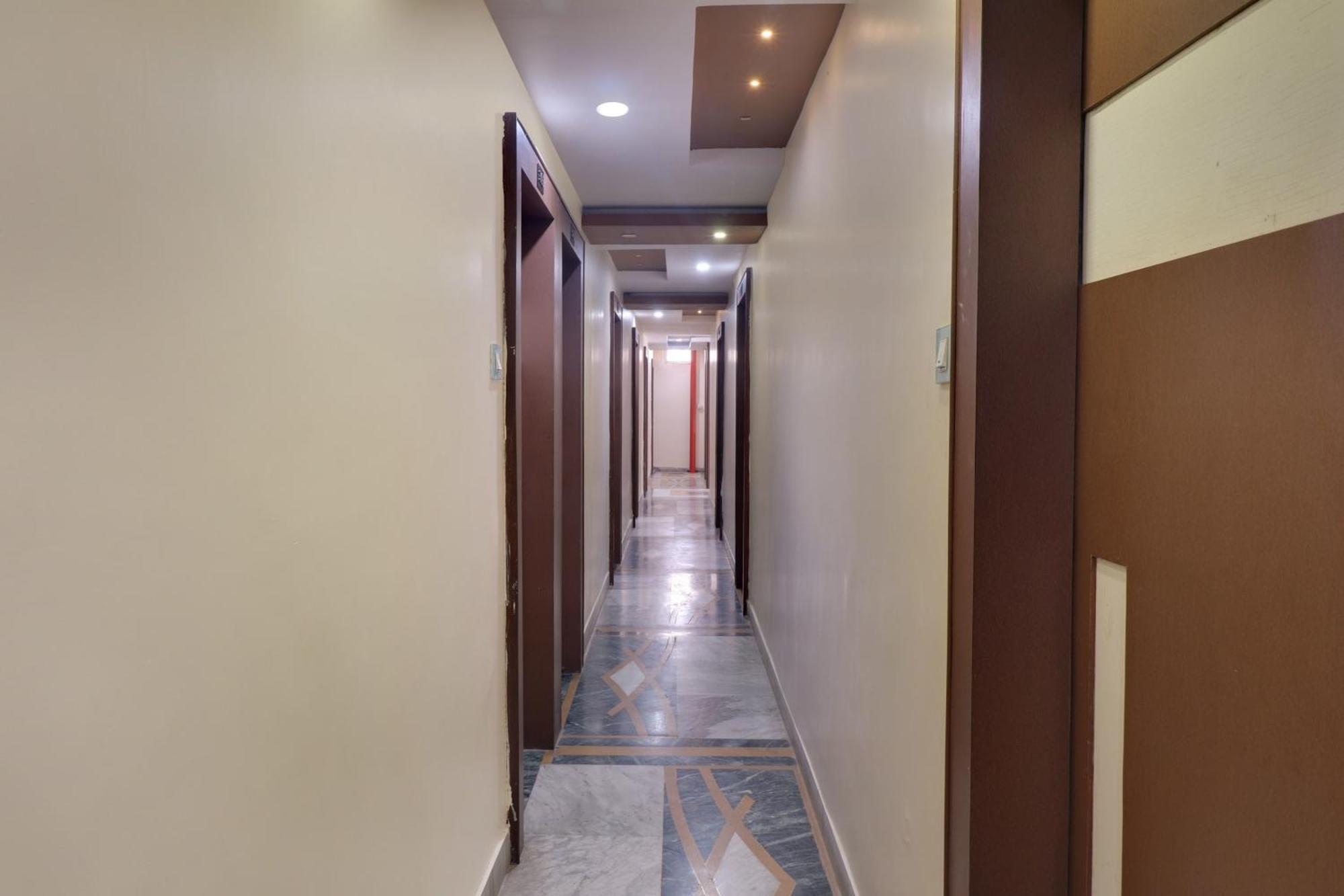 Hotel O Swag 贾巴尔普尔 外观 照片