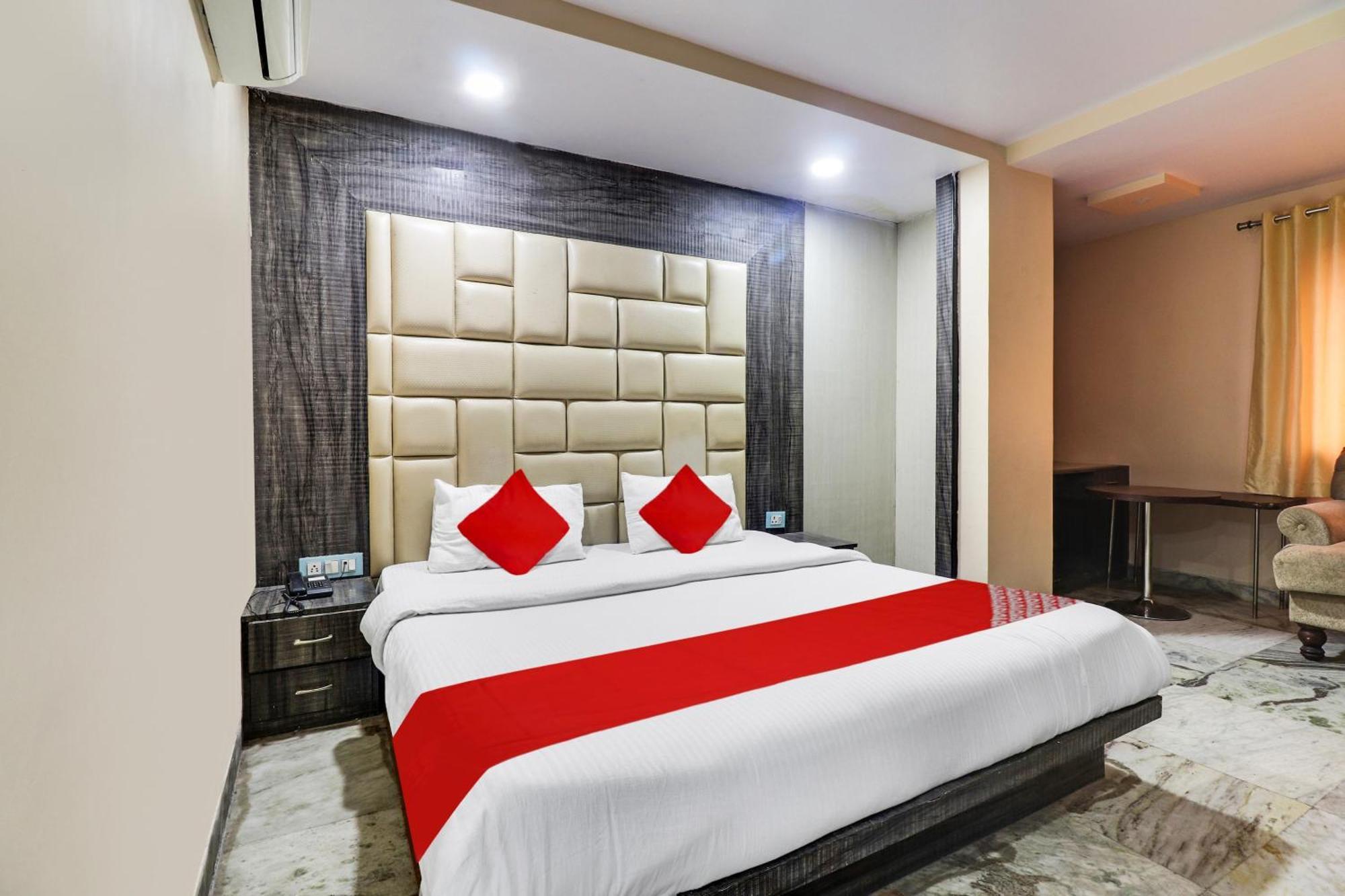 Hotel O Swag 贾巴尔普尔 外观 照片
