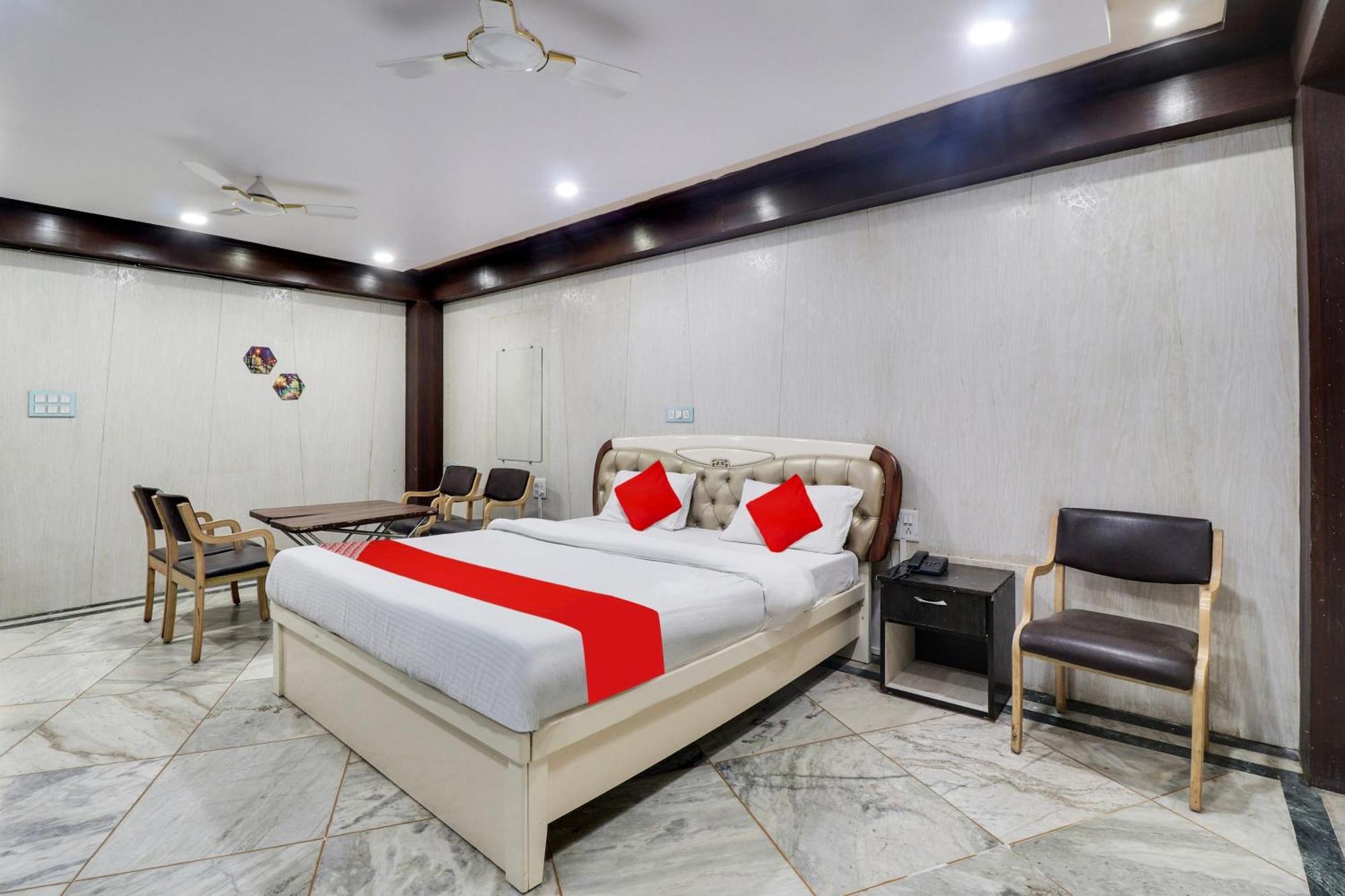 Hotel O Swag 贾巴尔普尔 外观 照片